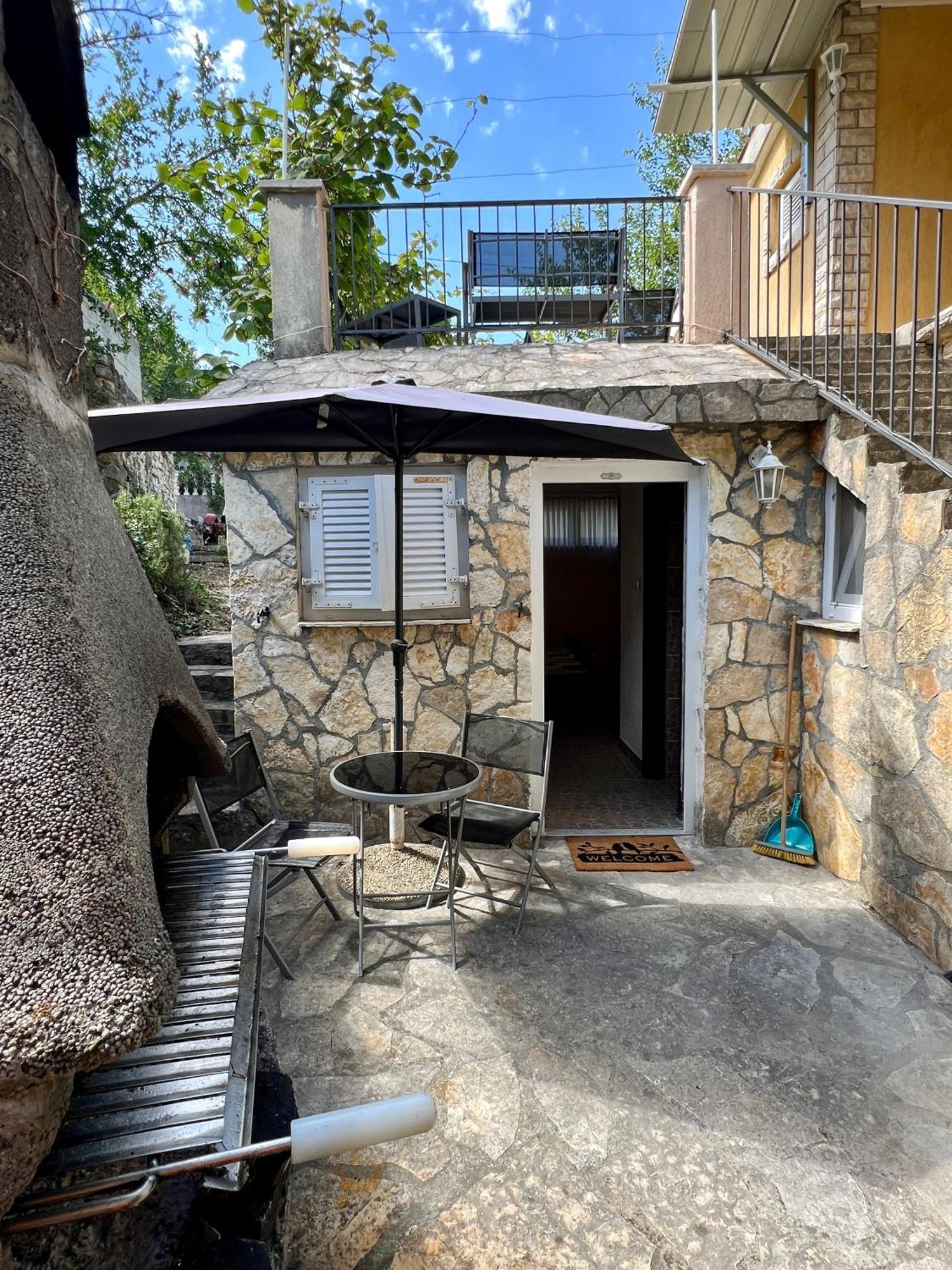 Apartmani Lidija Karin Donji Donji Karin Dış mekan fotoğraf
