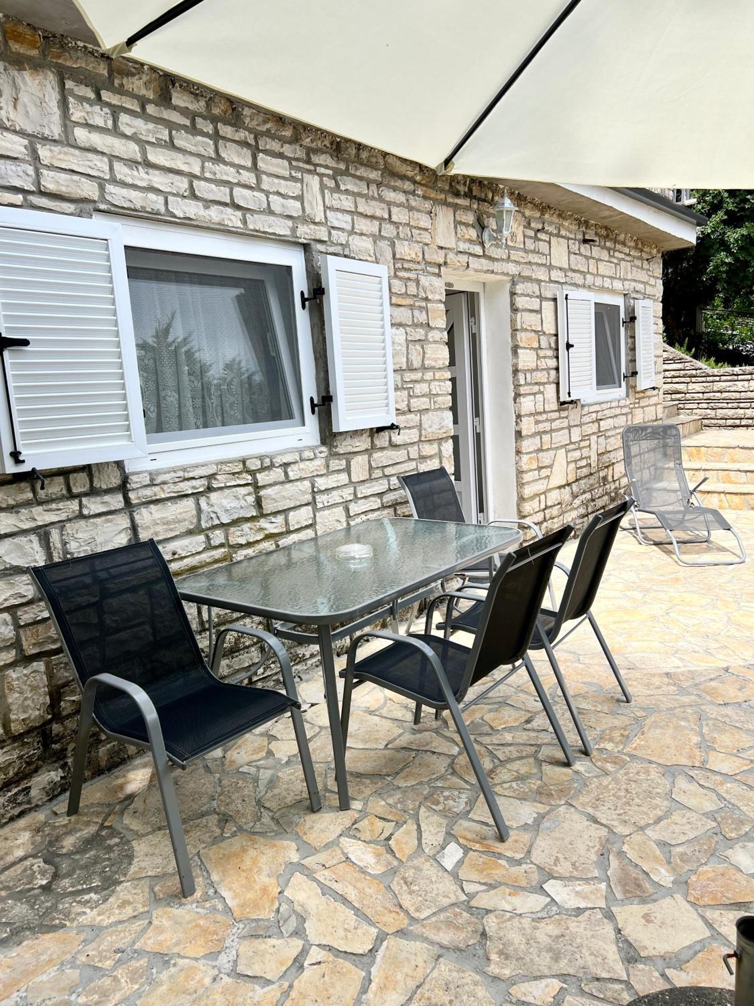 Apartmani Lidija Karin Donji Donji Karin Dış mekan fotoğraf